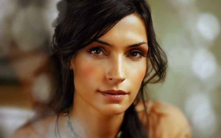 Some Normal Person Broke Into Famke Janssen's Apartment and Left a ...