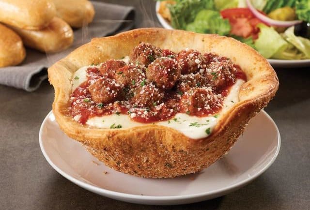 Behold The Wicked Depths Of Olive Garden S Meatball Pizza Bowl