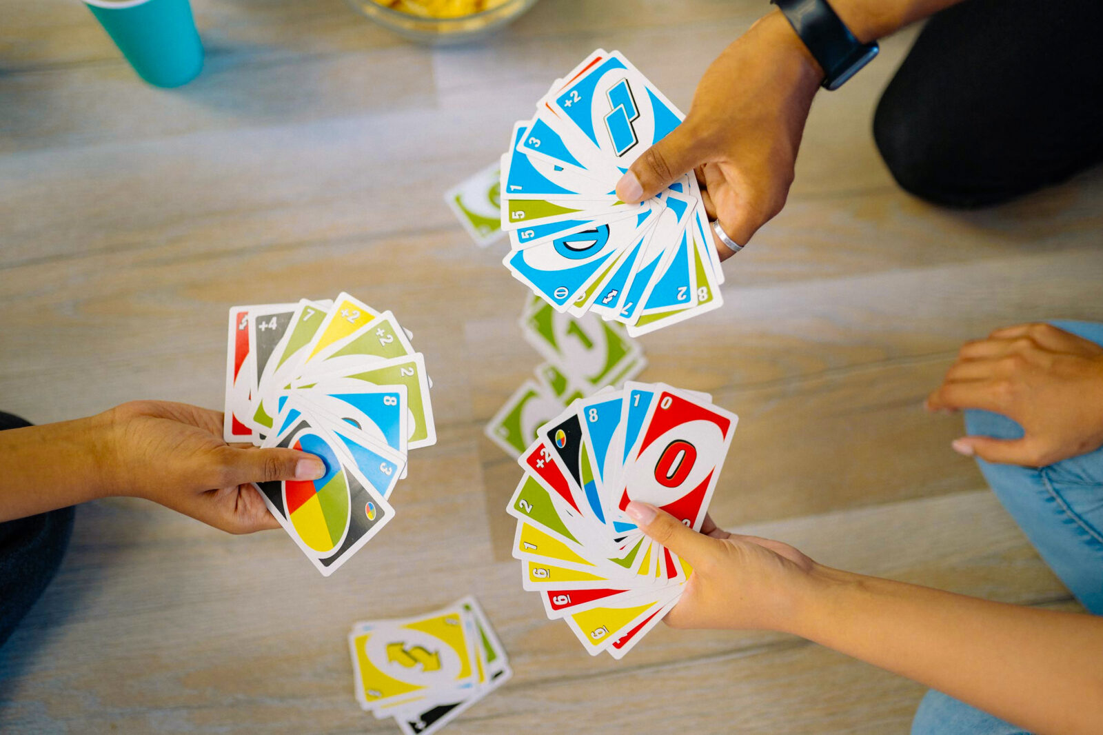 How To Play Uno 
