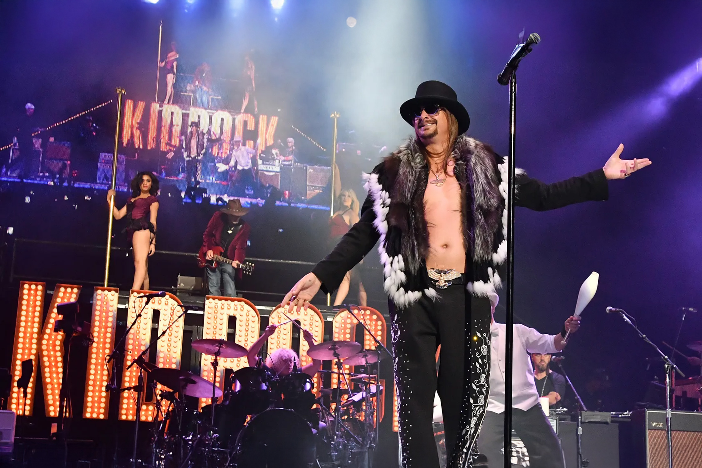 A Kid Rock Concert I...